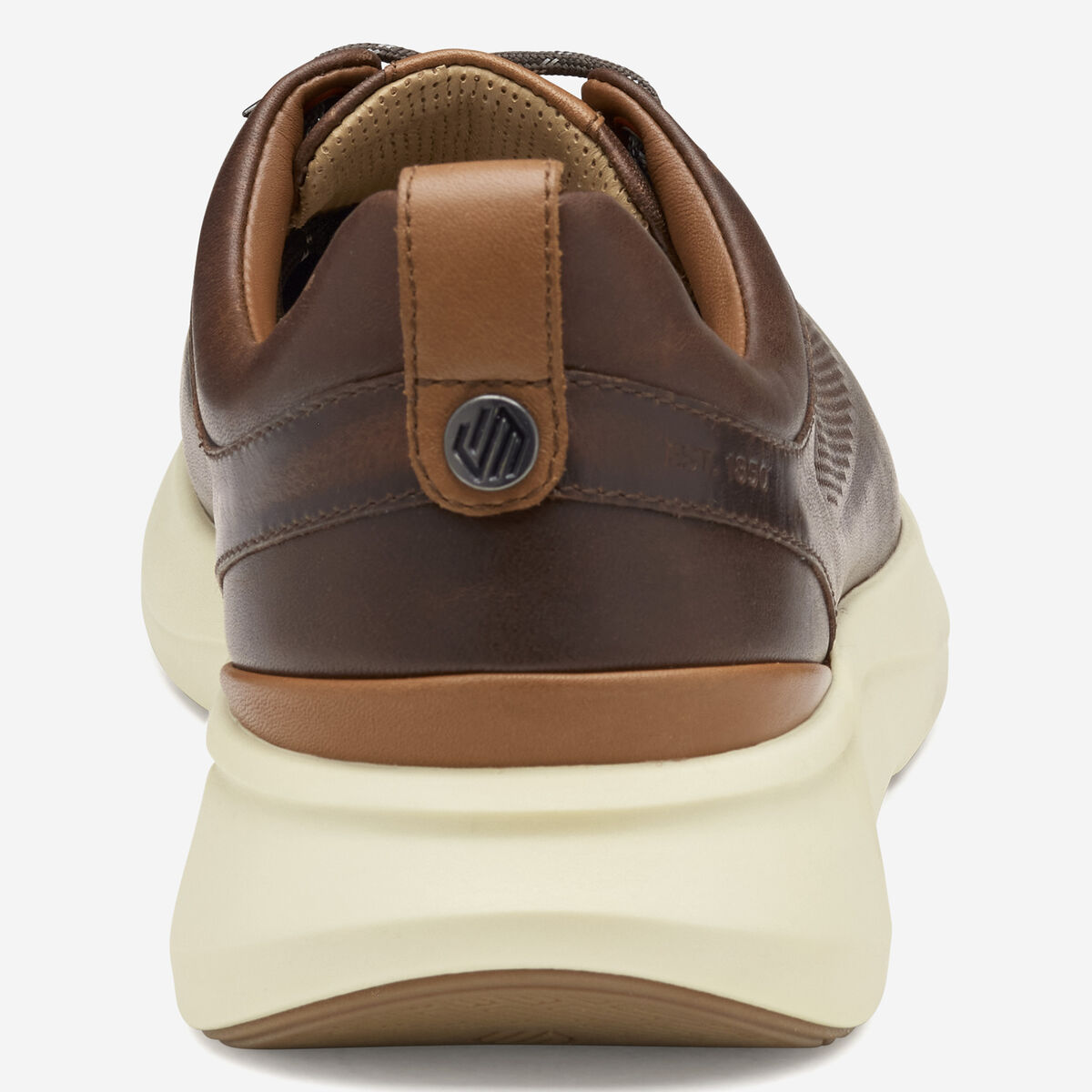 XC+&trade; Declan U-Throat image number null