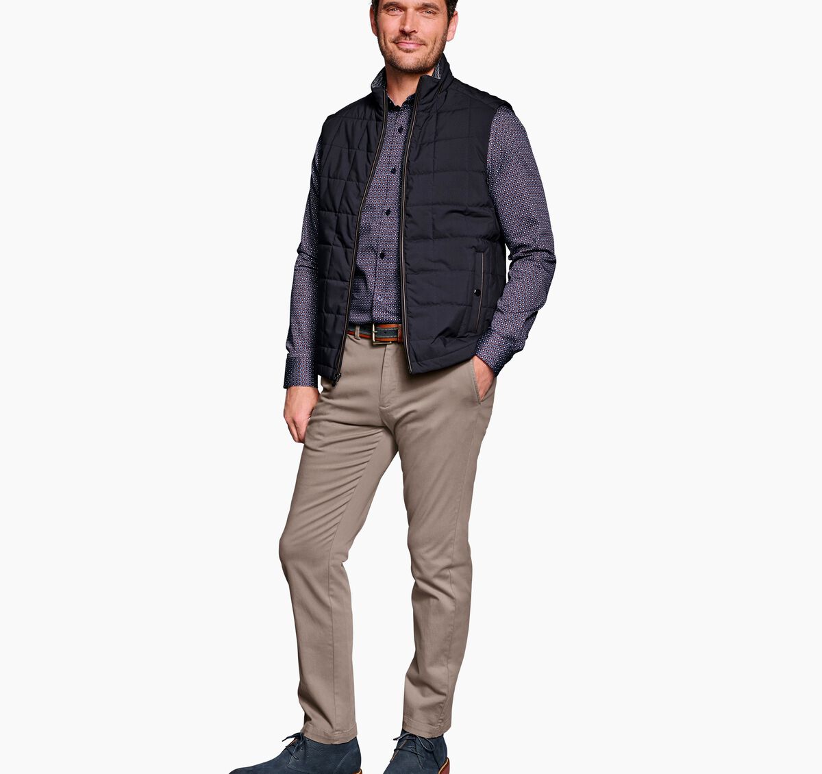 Box Quilted Vest image number null