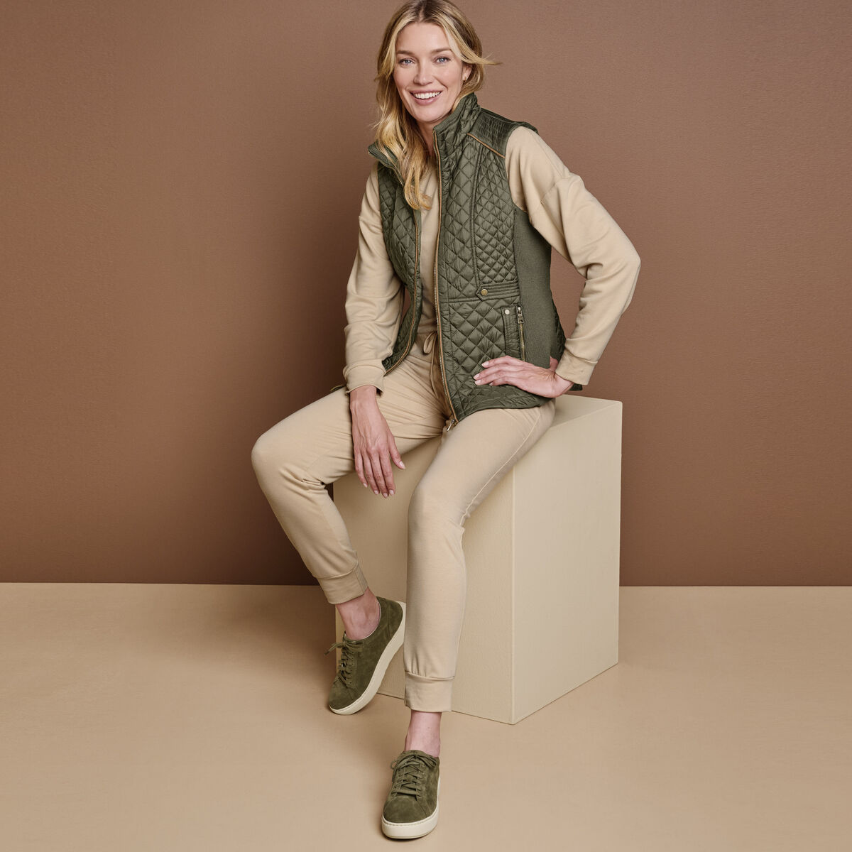 Quilted Vest image number null