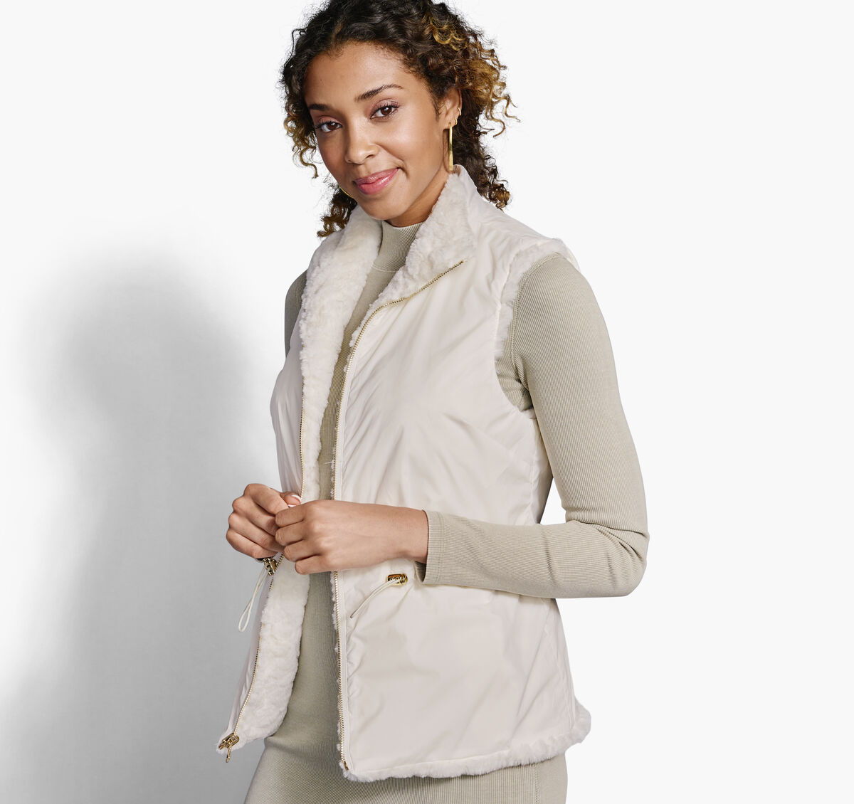 Reversible Faux-Fur vest image number null