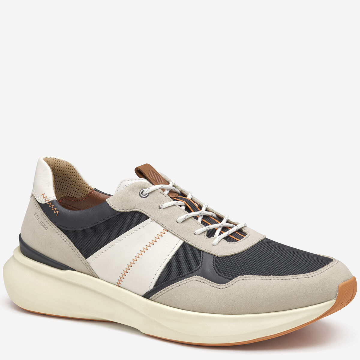 XC+&trade; Declan Jogger image number null