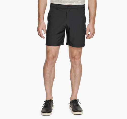 XC4® Performance Flat-Front 7" Shorts - Black