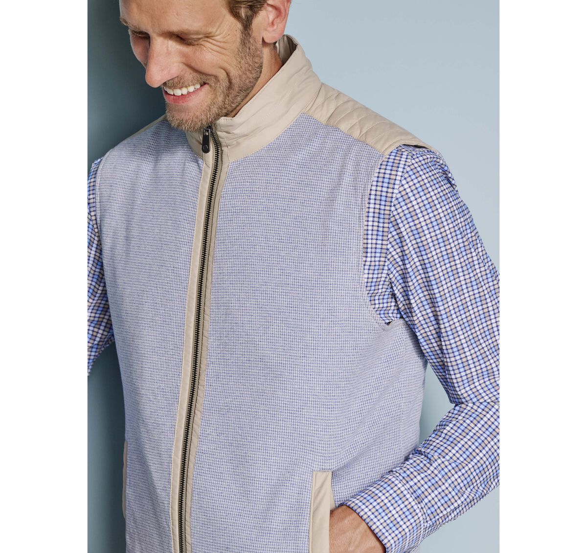 Kenner Reversible Vest image number null