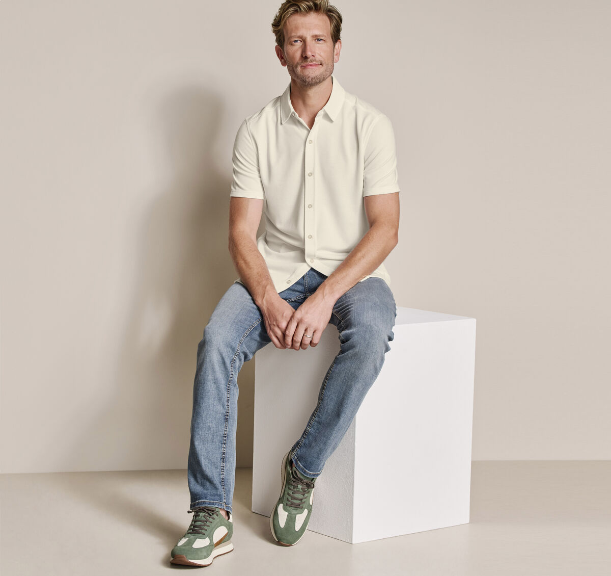 Bennett Short-Sleeve Shirt image number null