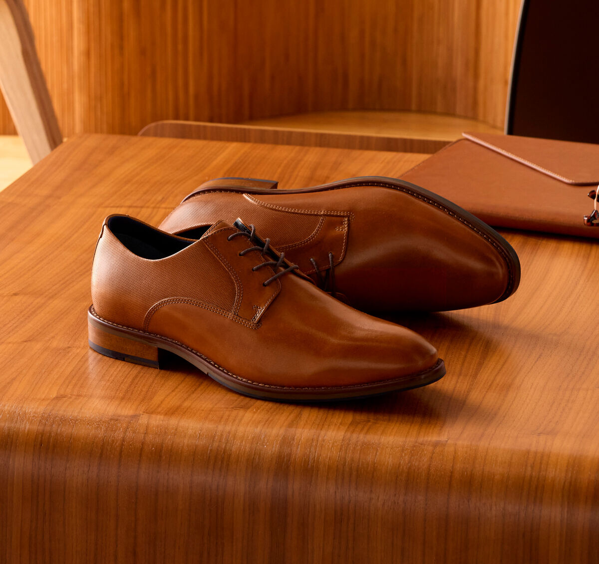 Landry Plain Toe image number null