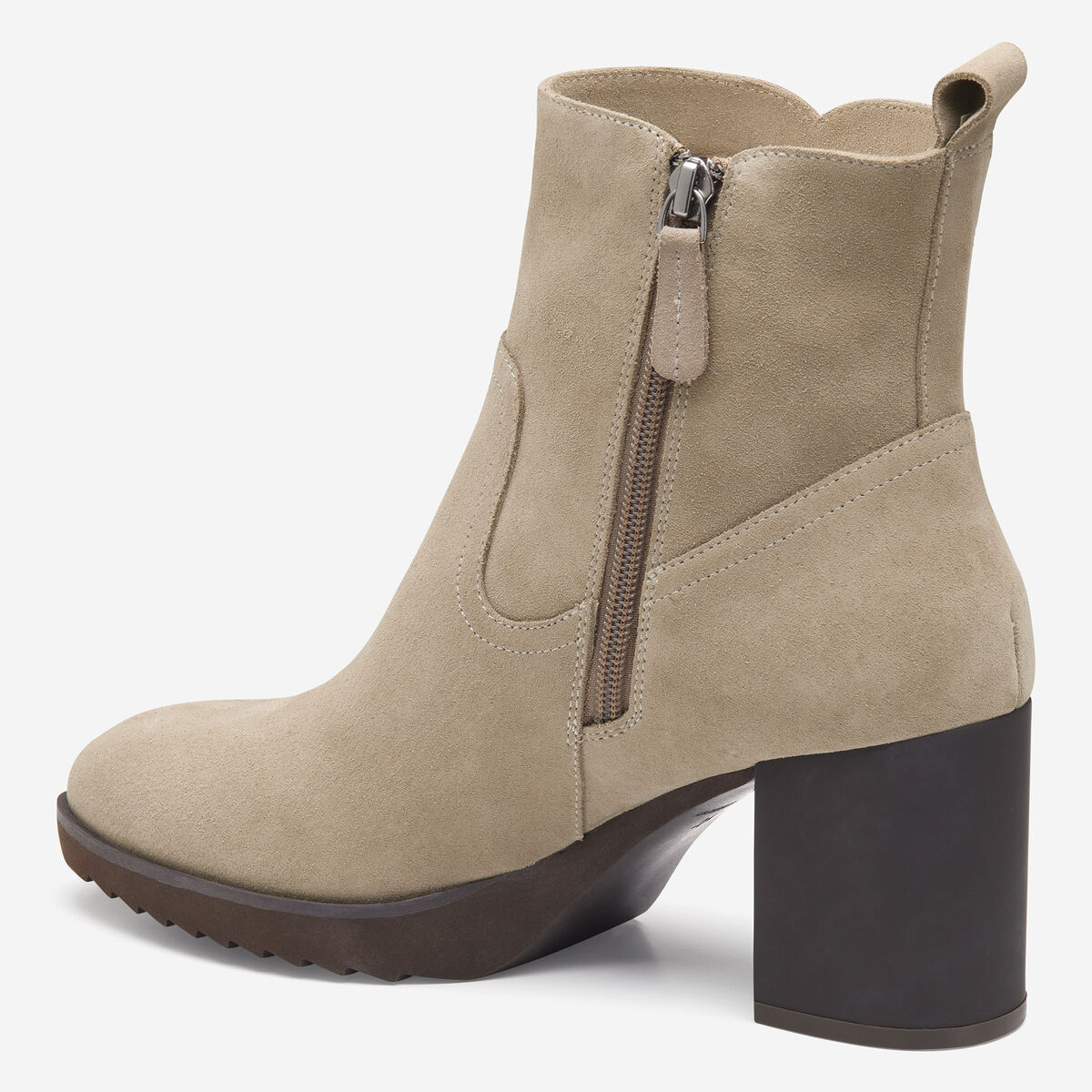 Izzie Bootie image number null