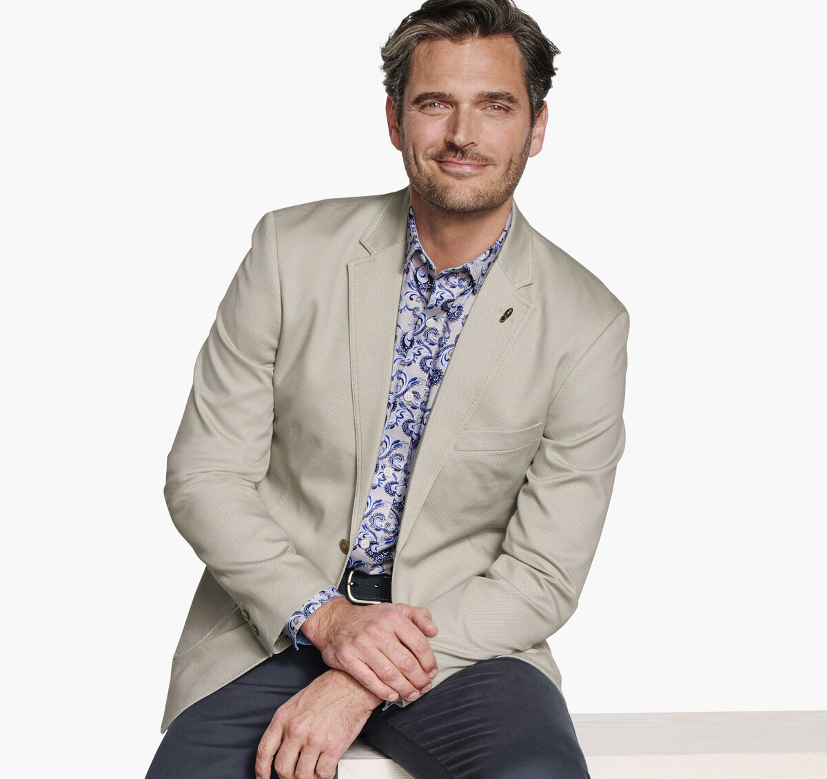 Conley Blazer image number null