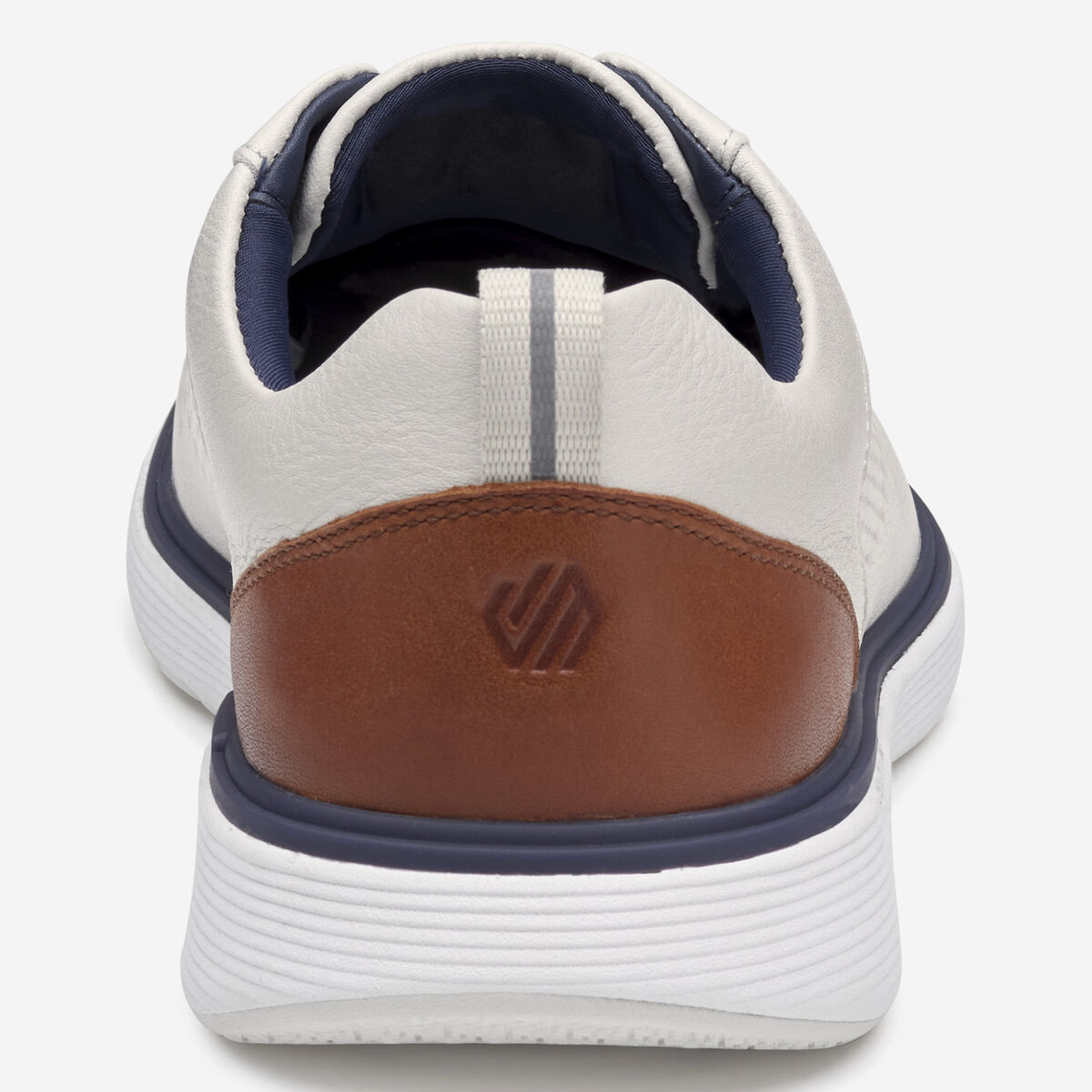 XC4&reg; Prentiss 2 Embossed U-Throat image number null