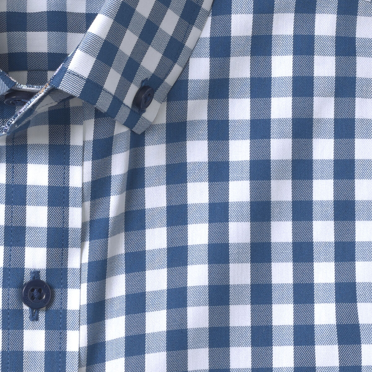 XC4&reg; Performance Shirt image number null