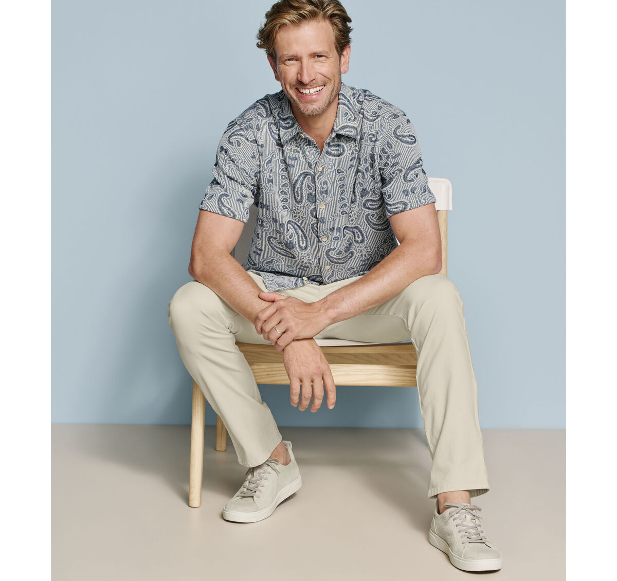 Linden Textured Short-Sleeve Shirt image number null