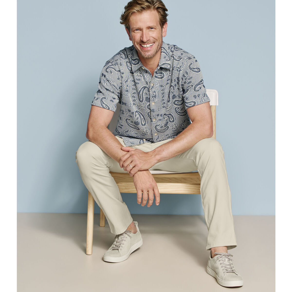 Linden Textured Short-Sleeve Shirt image number null