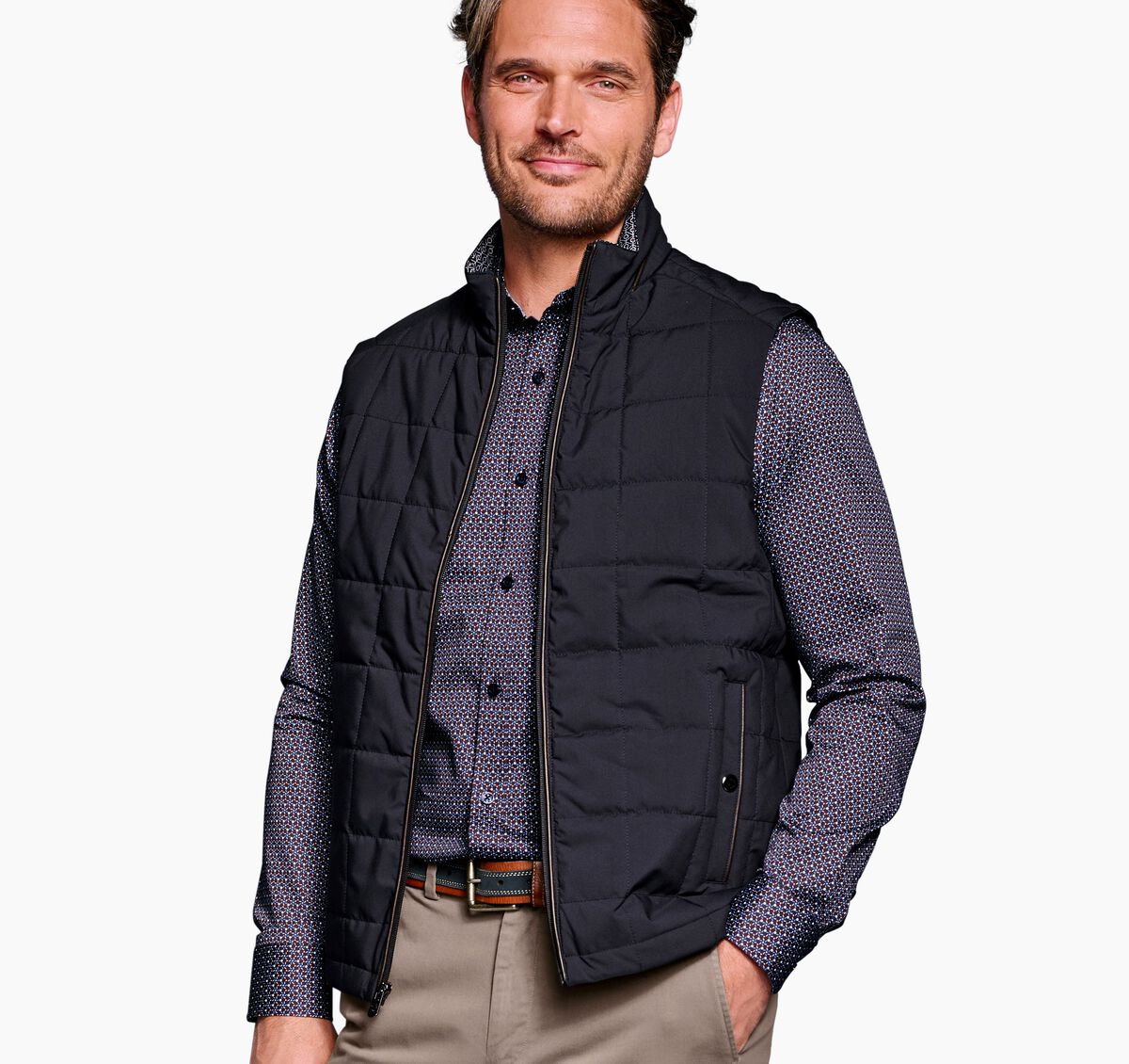 Box Quilted Vest image number null